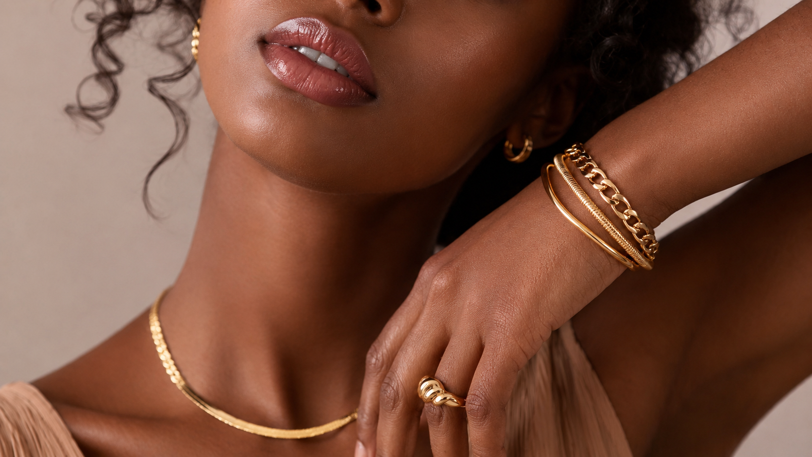 Pretty Babes Gold